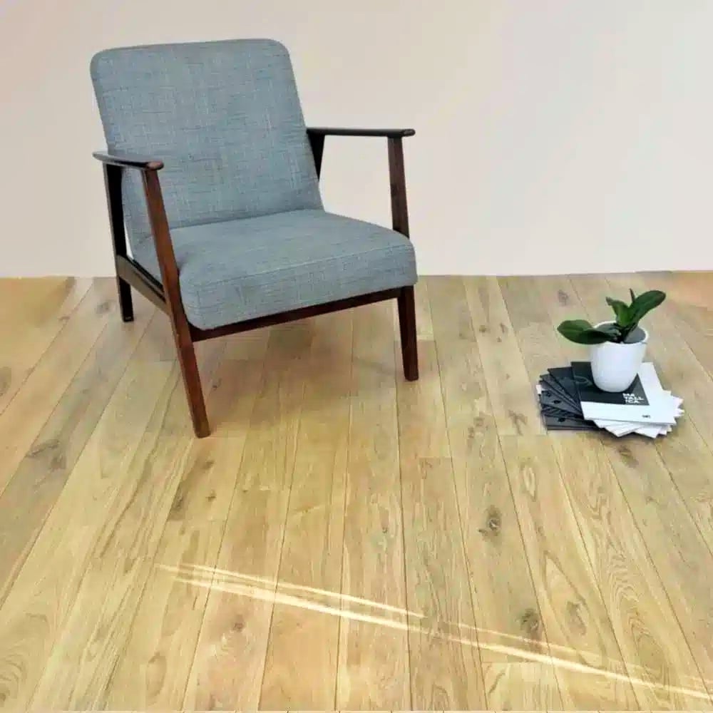 Massif Chêne HÉRITAGE SABBIA 15x120x400-2200 Verni Brossé Choix Ru A