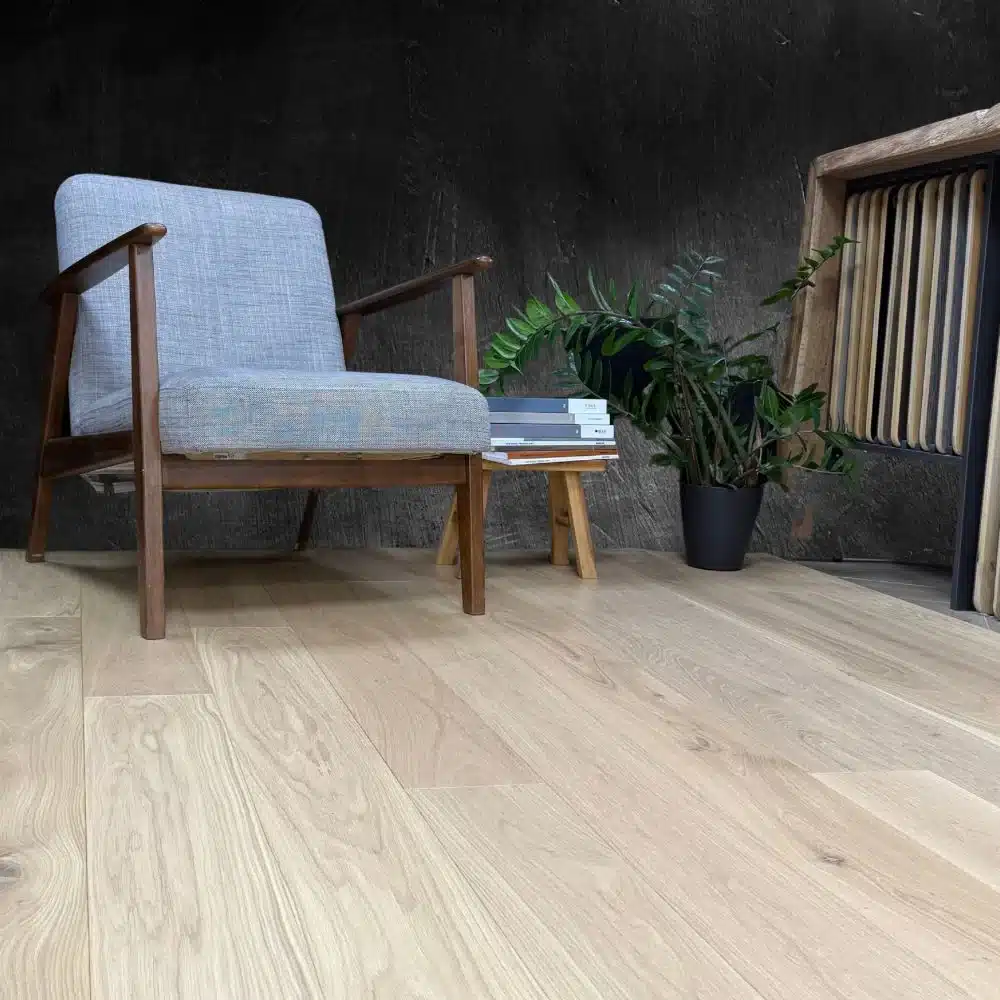 Massif Chêne HÉRITAGE MARFIL 15x160x400-2200 Verni Brossé Choix Ru A