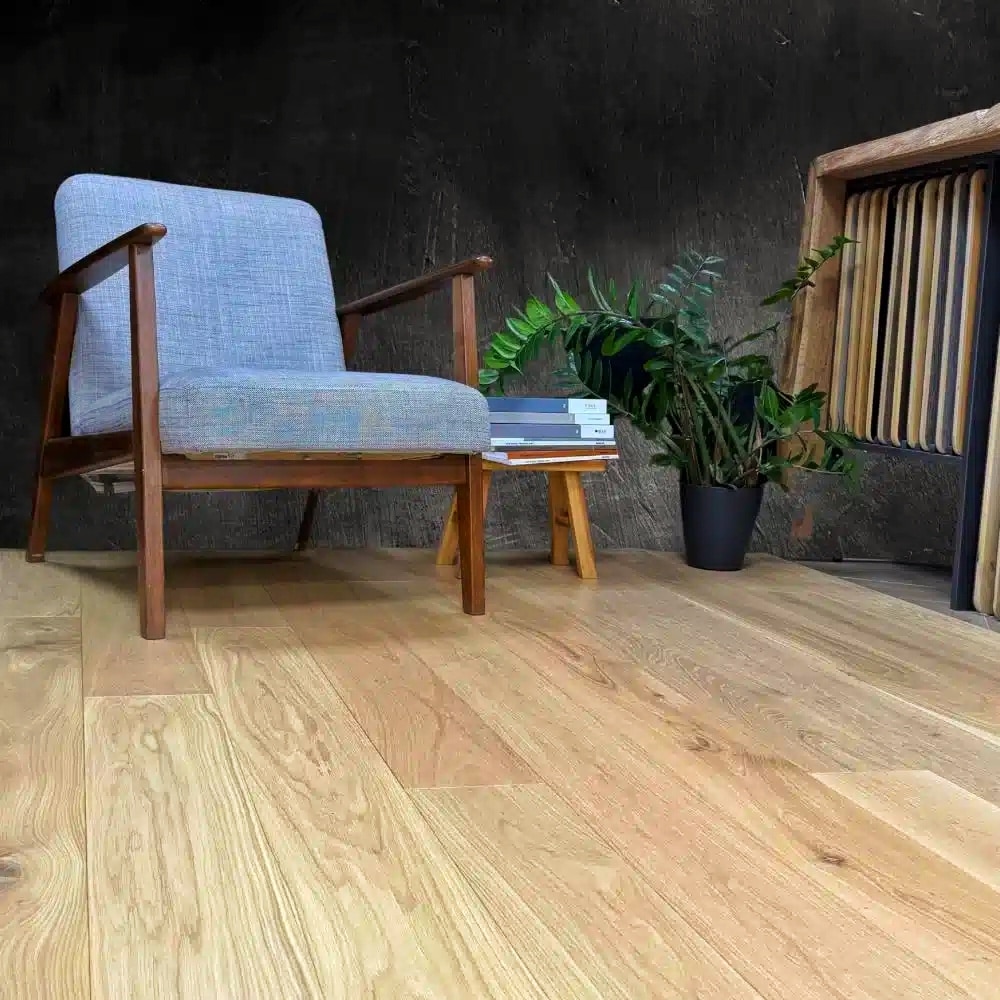 Massif Chêne HÉRITAGE SABBIA 15x160x400-2200 Verni Brossé Choix Ru A